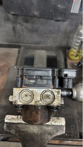 IVECO Daily 3.0D 0265956036 ABS модул 300 лв Ем Комплект 0884333269 51879521 0265242089 Bosch 0265956036 Ducato Boxer Jumper