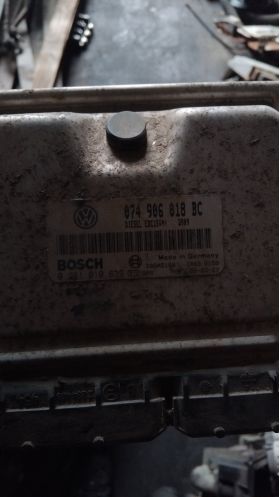 VW LT 2.5TDI компютър 110 евро 0884333269 074906018BC 0281010639 EDC15VM+ BBE 1037362441